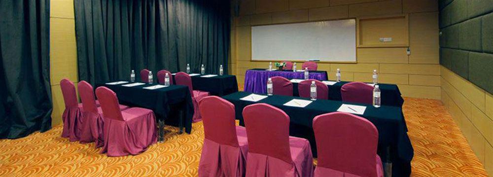 Courtyard 1borneo